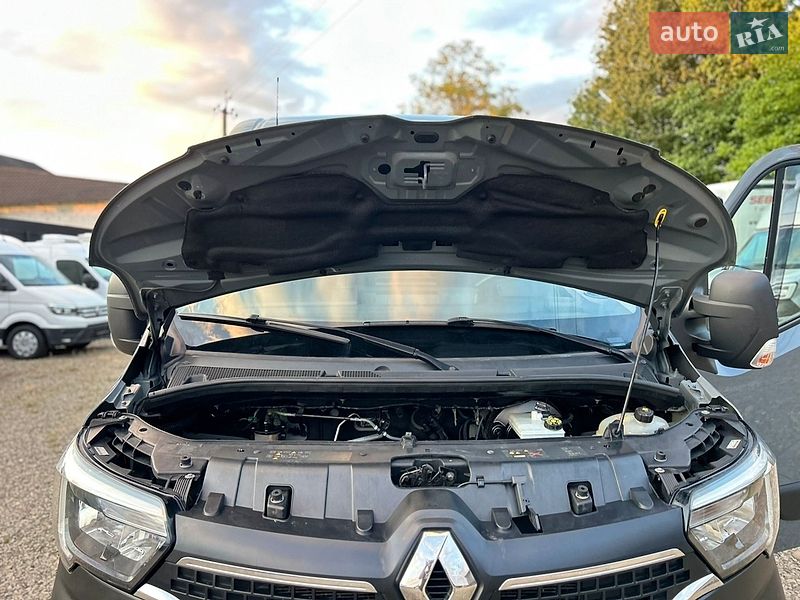 Грузовой фургон Renault Master 2021 в Хусте