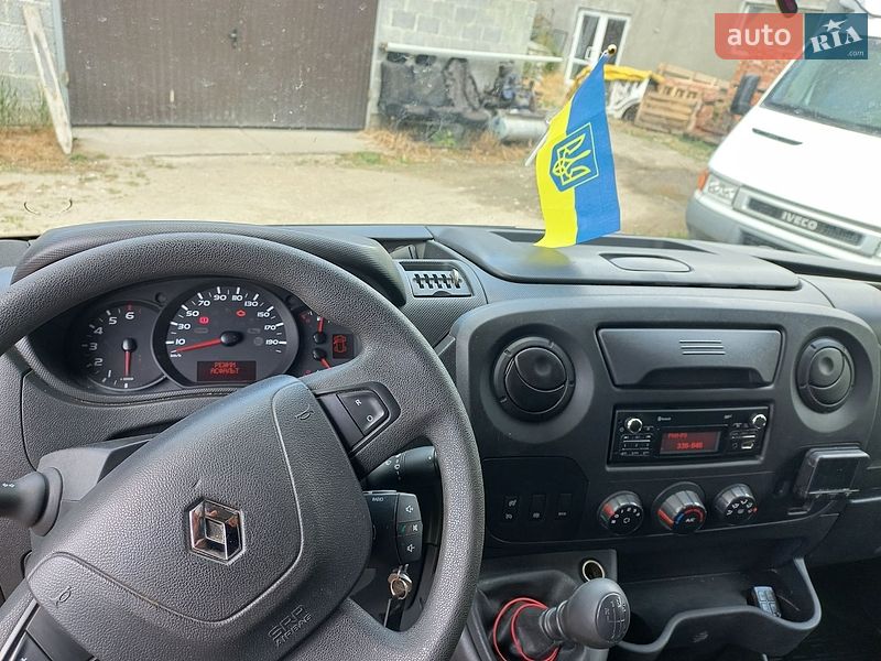 Вантажний фургон Renault Master 2018 в Львові
