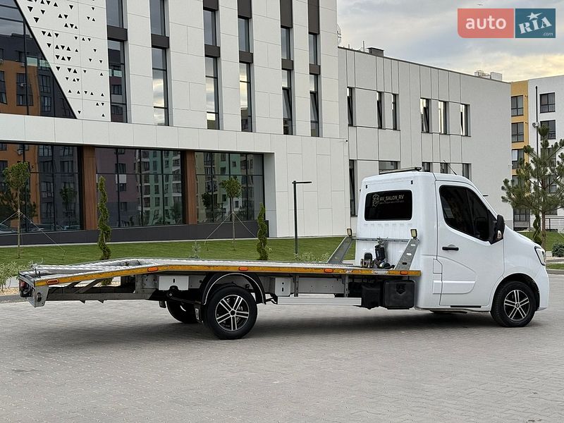 Эвакуатор Renault Master 2020 в Ровно