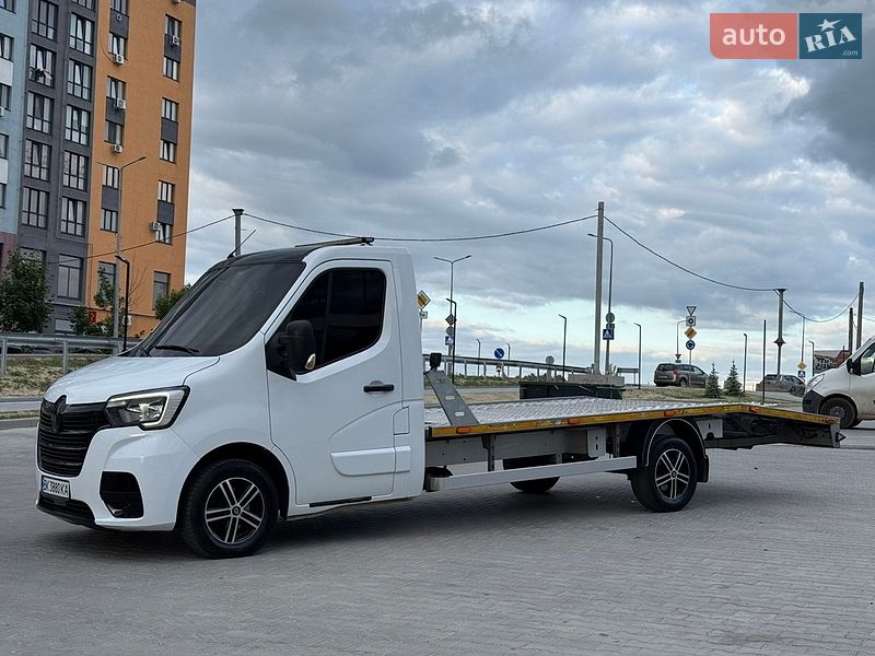 Эвакуатор Renault Master 2020 в Ровно