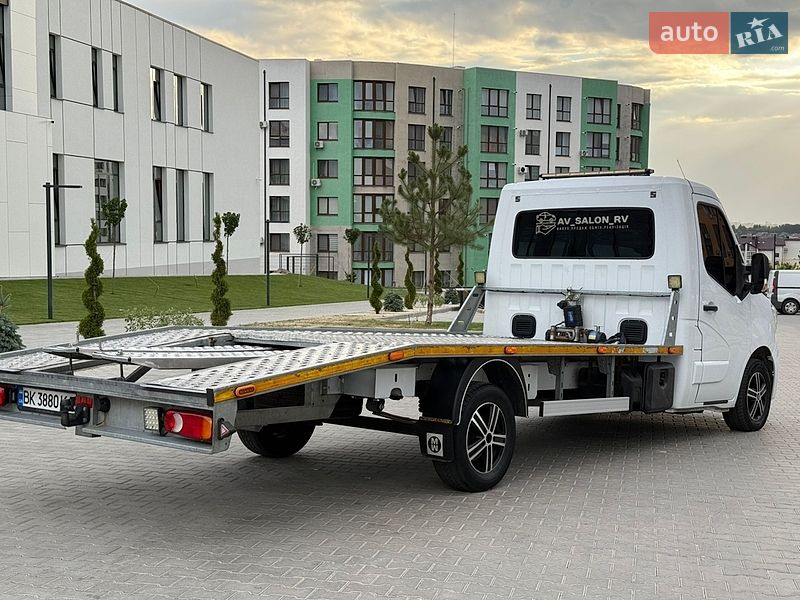 Эвакуатор Renault Master 2020 в Ровно