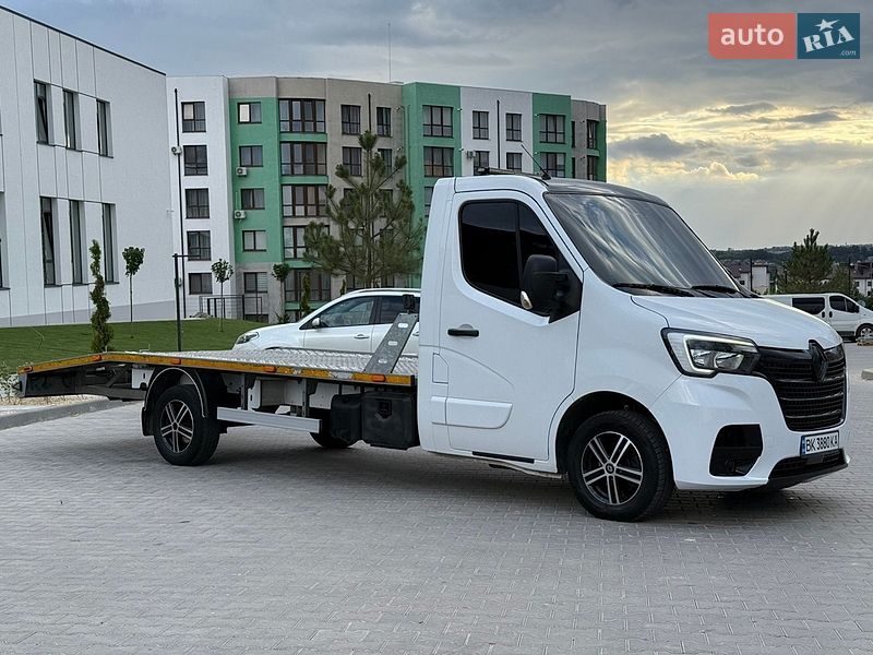 Эвакуатор Renault Master 2020 в Ровно
