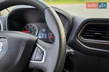 Вантажний фургон Renault Master 2022 в Житомирі