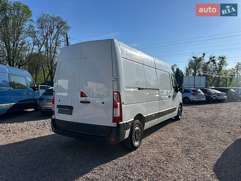 Вантажний фургон Renault Master 2020 в Рівному