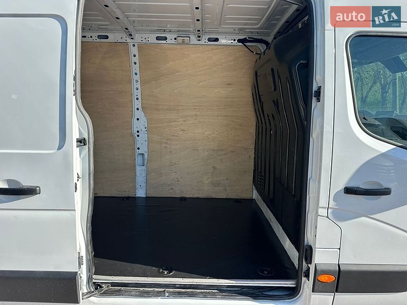 Вантажний фургон Renault Master 2020 в Рівному