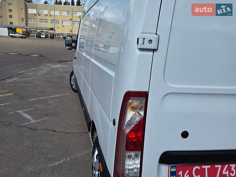 Мікроавтобус вантажний (до 3,5т) Renault Master 2023 в Житомирі