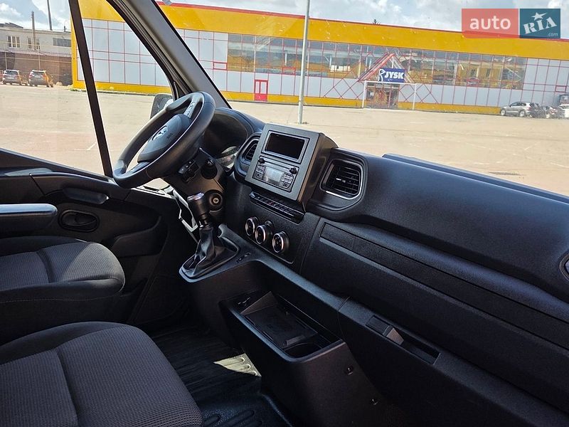 Мікроавтобус вантажний (до 3,5т) Renault Master 2023 в Житомирі