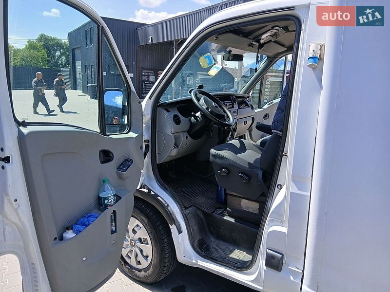Грузовой фургон Renault Master 2005 в Луцке