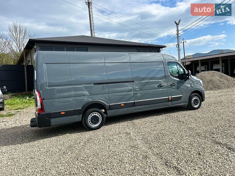 Грузовой фургон Renault Master 2022 в Хусте