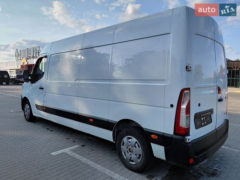 Вантажний фургон Renault Master 2020 в Івано-Франківську