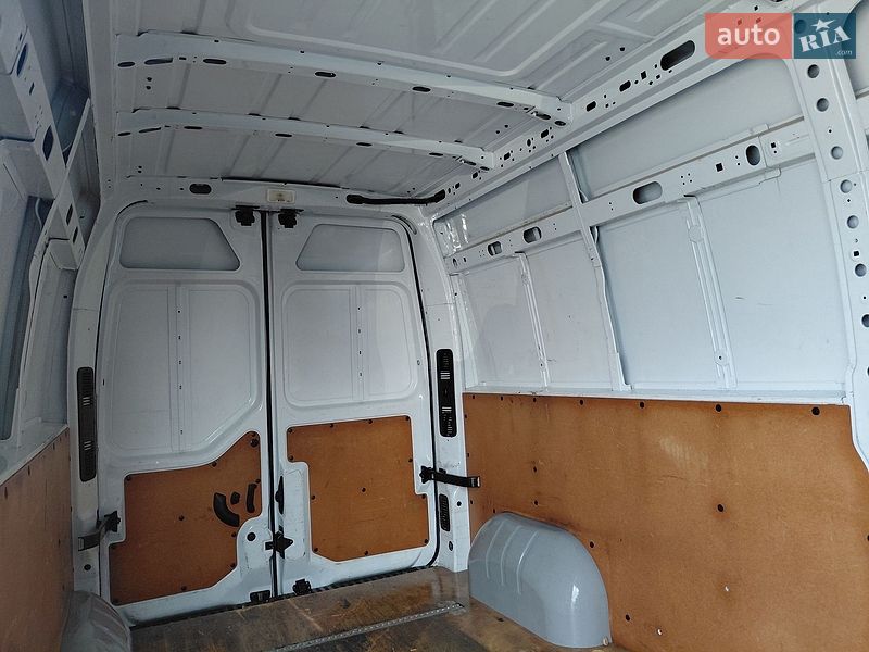 Вантажний фургон Renault Master 2020 в Івано-Франківську