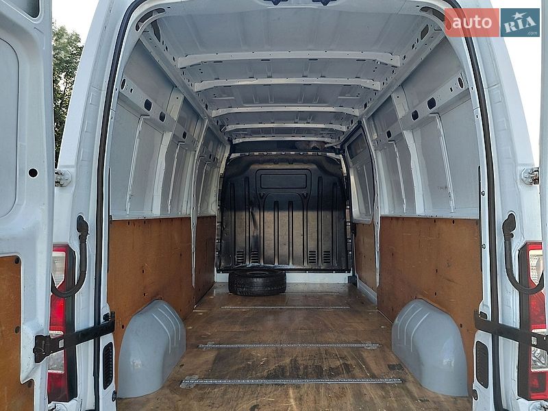 Вантажний фургон Renault Master 2020 в Івано-Франківську