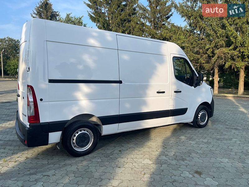 Вантажний фургон Renault Master 2023 в Дубні