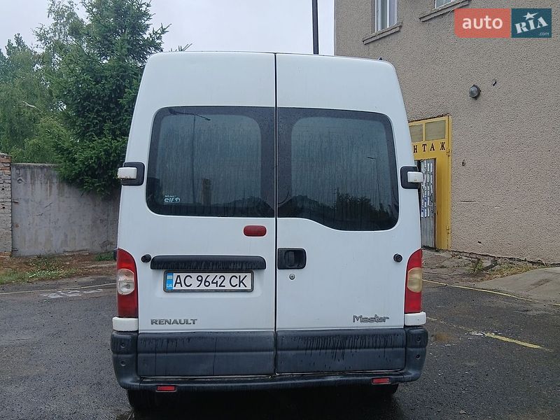 Вантажний фургон Renault Master 2010 в Маневичах