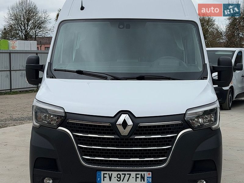 Грузопассажирский фургон Renault Master 2021 в Млинове