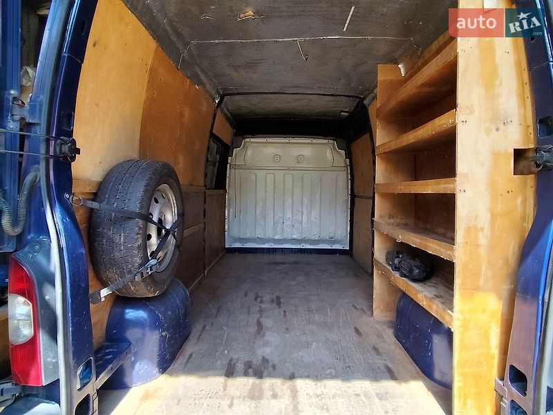 Другие грузовики Renault Master 2006 в Хмельницком