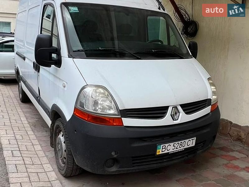 Грузовой фургон Renault Master 2008 в Львове