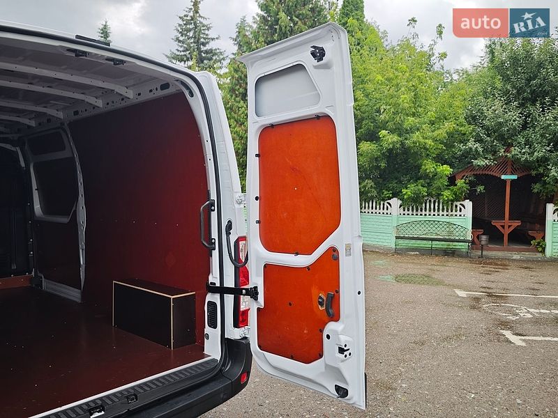 Грузовой фургон Renault Master 2021 в Дубно