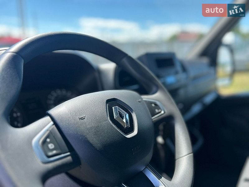Грузовой фургон Renault Master 2024 в Стрые
