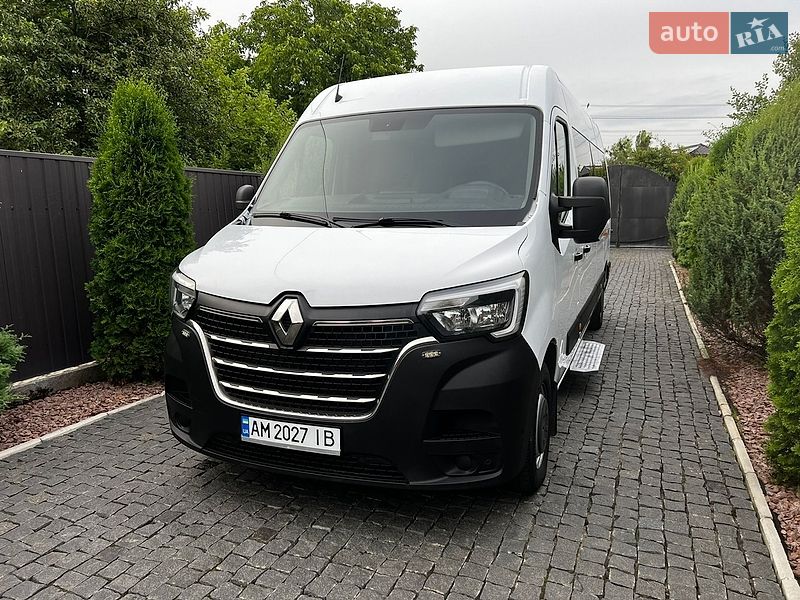 Микроавтобус Renault Master 2021 в Коростене