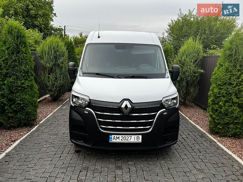 Микроавтобус Renault Master 2021 в Коростене
