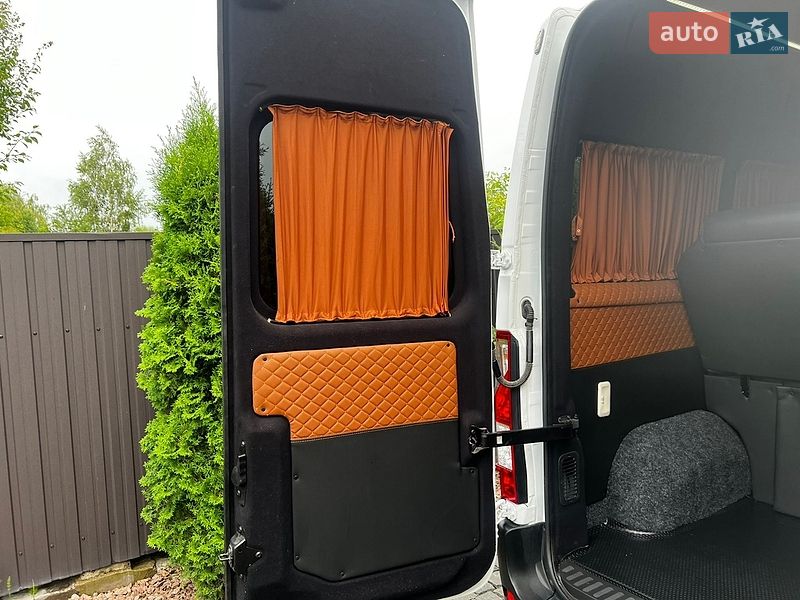 Микроавтобус Renault Master 2021 в Коростене
