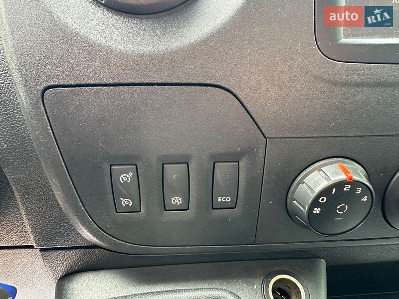 Другие грузовики Renault Master 2019 в Ровно