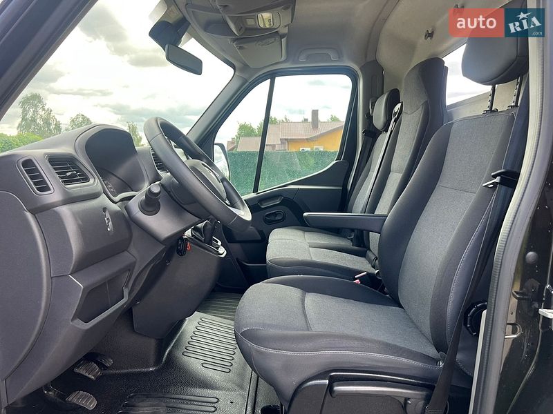 Вантажний фургон Renault Master 2020 в Луцьку