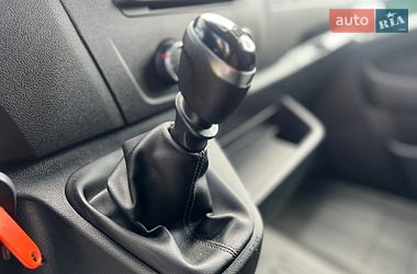 Вантажний фургон Renault Master 2020 в Луцьку