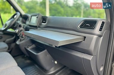 Вантажний фургон Renault Master 2020 в Луцьку