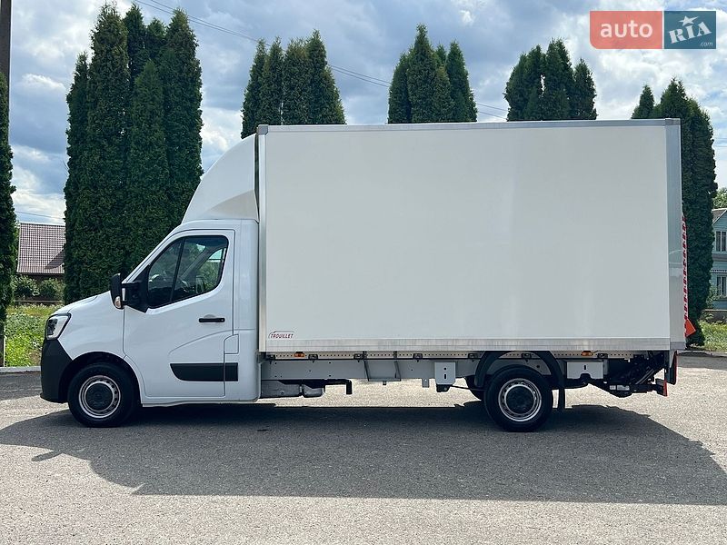 Грузовой фургон Renault Master 2023 в Дубно