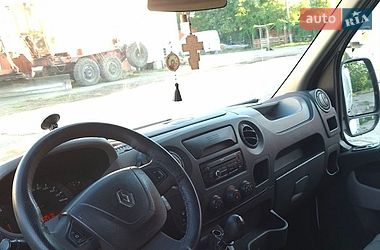 Вантажний фургон Renault Master 2012 в Кам'янець-Подільському