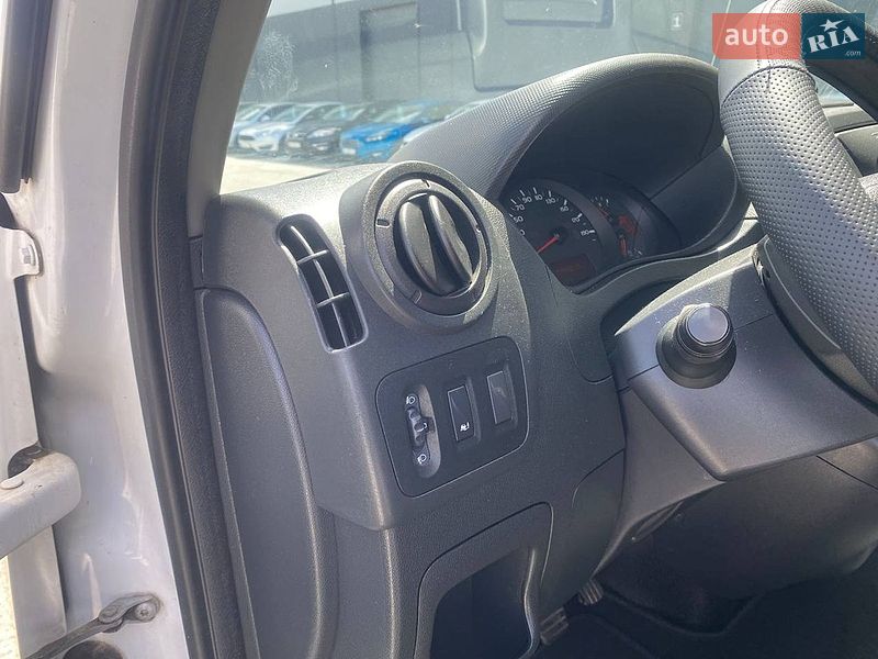 Тентованый Renault Master 2018 в Львове