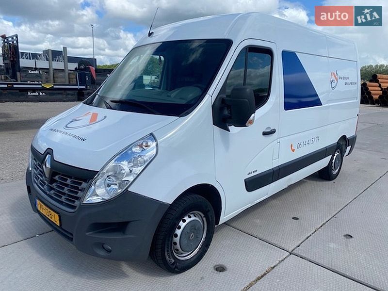 Грузовой фургон Renault Master 2015 в Ровно