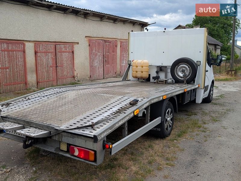 Автовоз Renault Master 2016 в Дубно