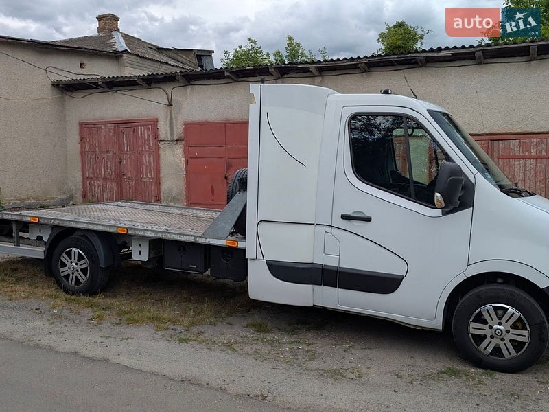 Автовоз Renault Master 2016 в Дубно