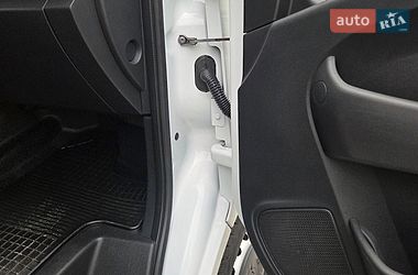 Грузовой фургон Renault Master 2022 в Днепре
