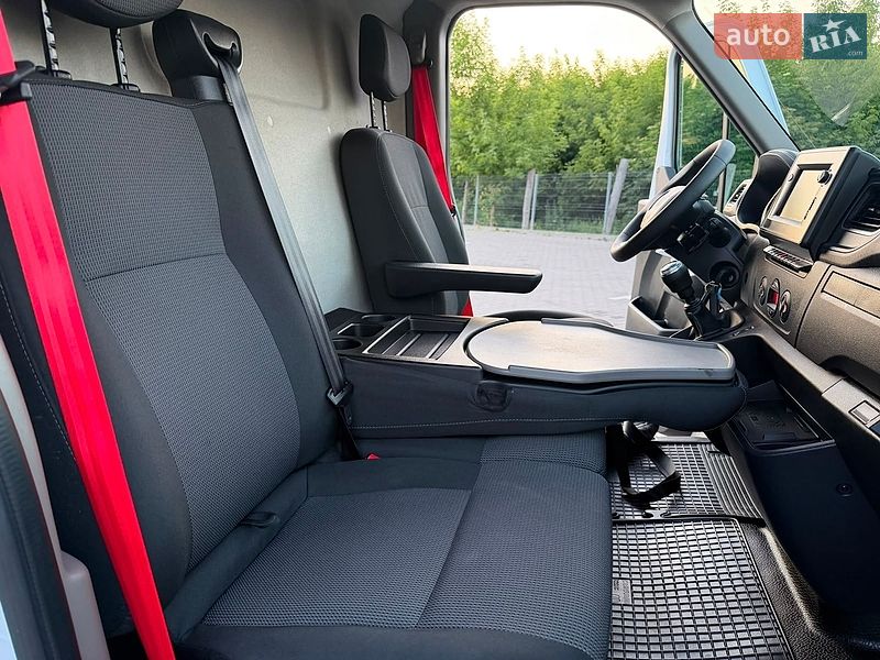Грузовой фургон Renault Master 2022 в Днепре
