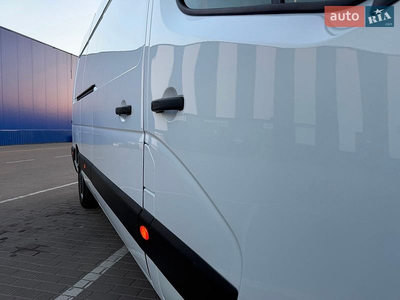 Грузовой фургон Renault Master 2022 в Днепре