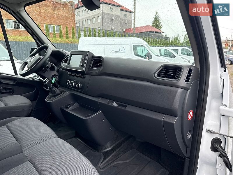 Грузовой фургон Renault Master 2021 в Луцке