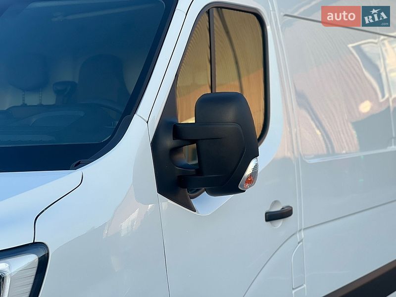 Вантажний фургон Renault Master 2022 в Дубні