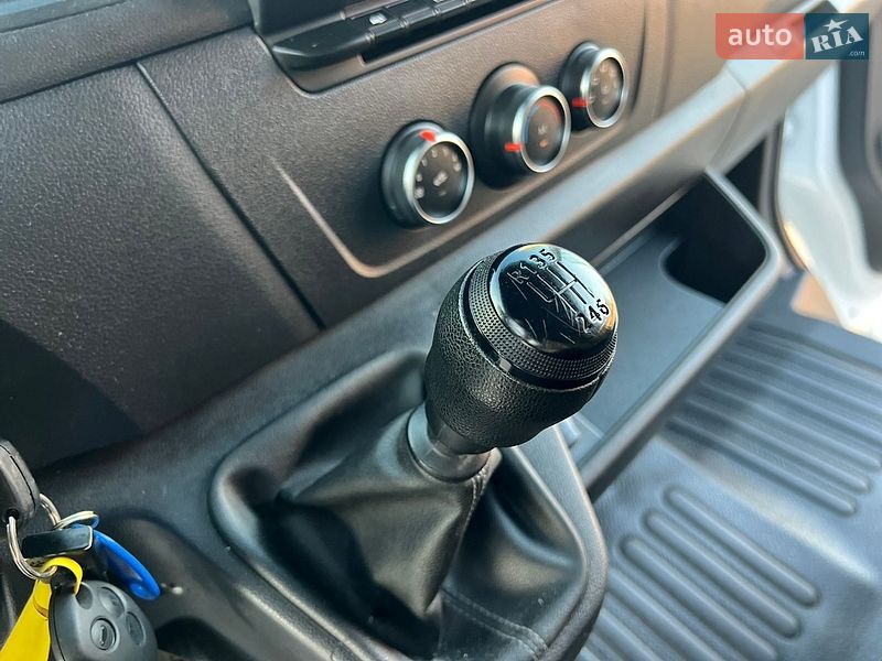 Вантажний фургон Renault Master 2022 в Дубні
