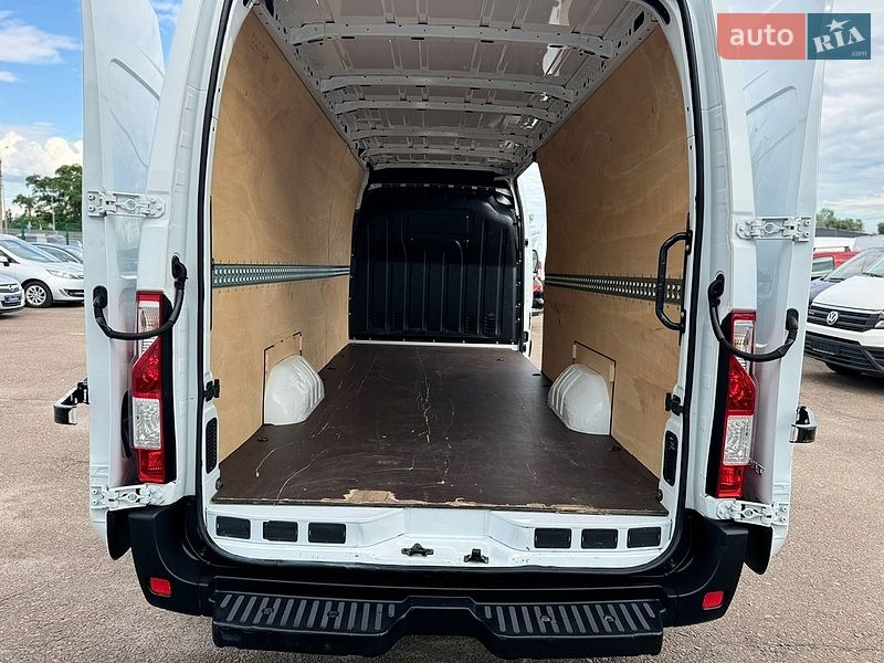 Грузовой фургон Renault Master 2021 в Киеве