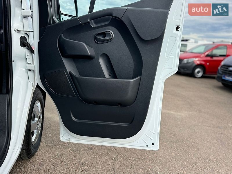 Грузовой фургон Renault Master 2021 в Киеве