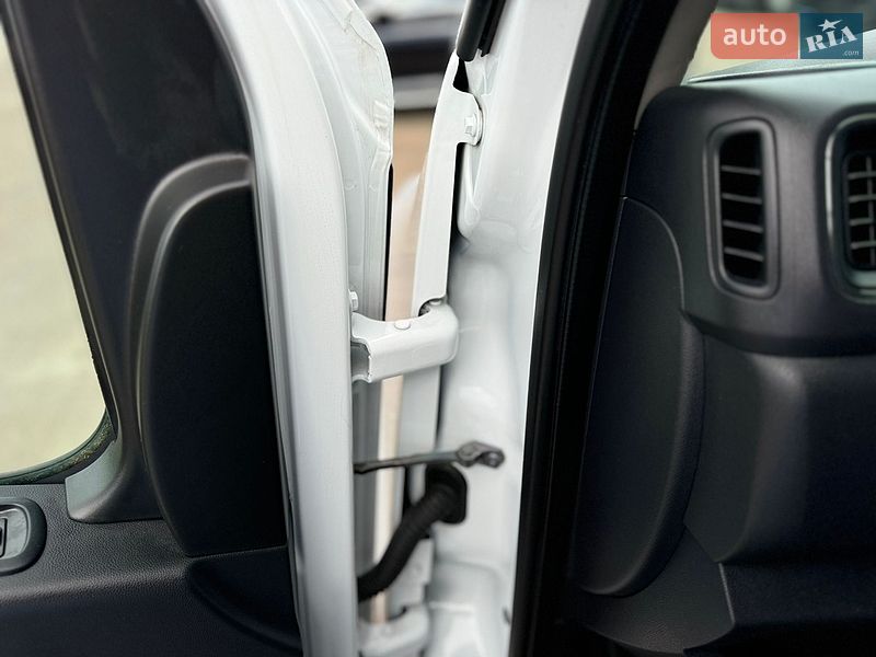 Грузовой фургон Renault Master 2021 в Киеве