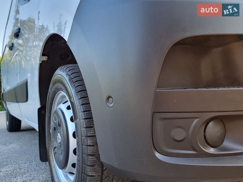 Вантажний фургон Renault Master 2021 в Житомирі