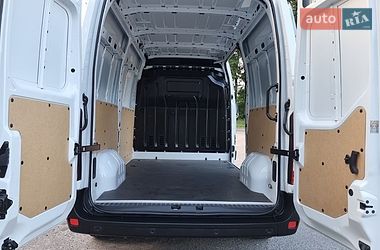 Вантажний фургон Renault Master 2021 в Житомирі