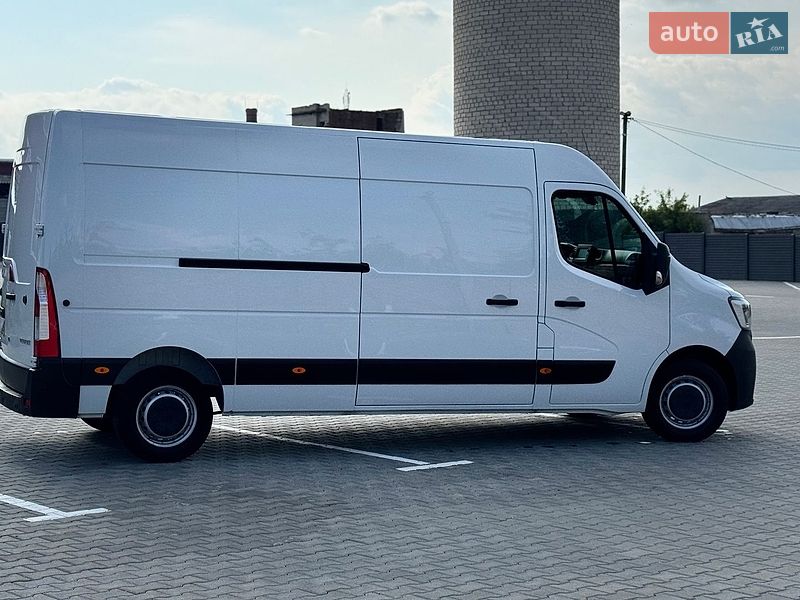 Вантажний фургон Renault Master 2023 в Дубні