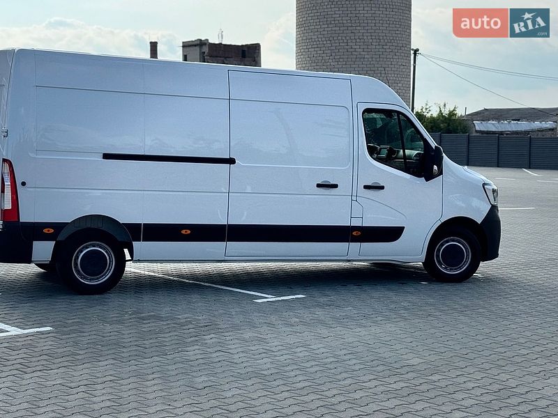 Вантажний фургон Renault Master 2023 в Дубні