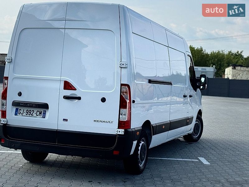 Вантажний фургон Renault Master 2023 в Дубні